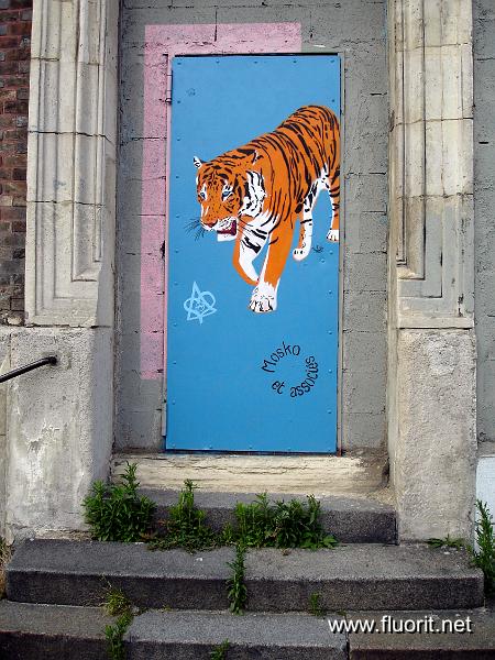graf_tigre_a_la_porte.jpg - Le tigre a la porte de Mosko et associés  © fluorit