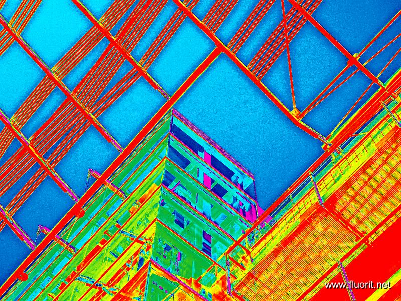 holiday_inn3.jpg - structures - holiday  © fluorit